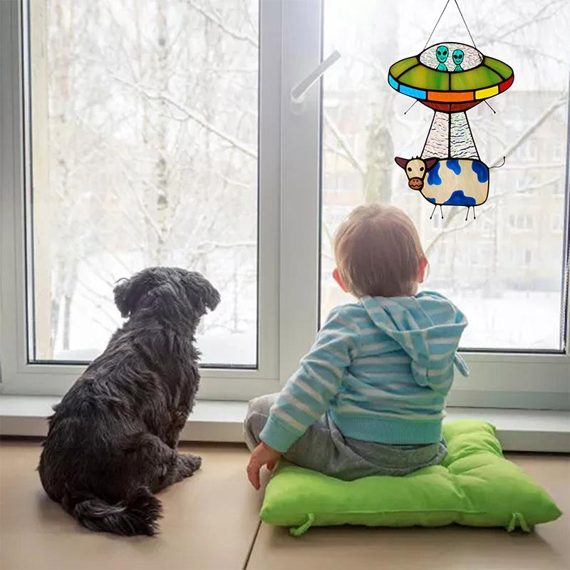 Målat UFO Ko Hänge