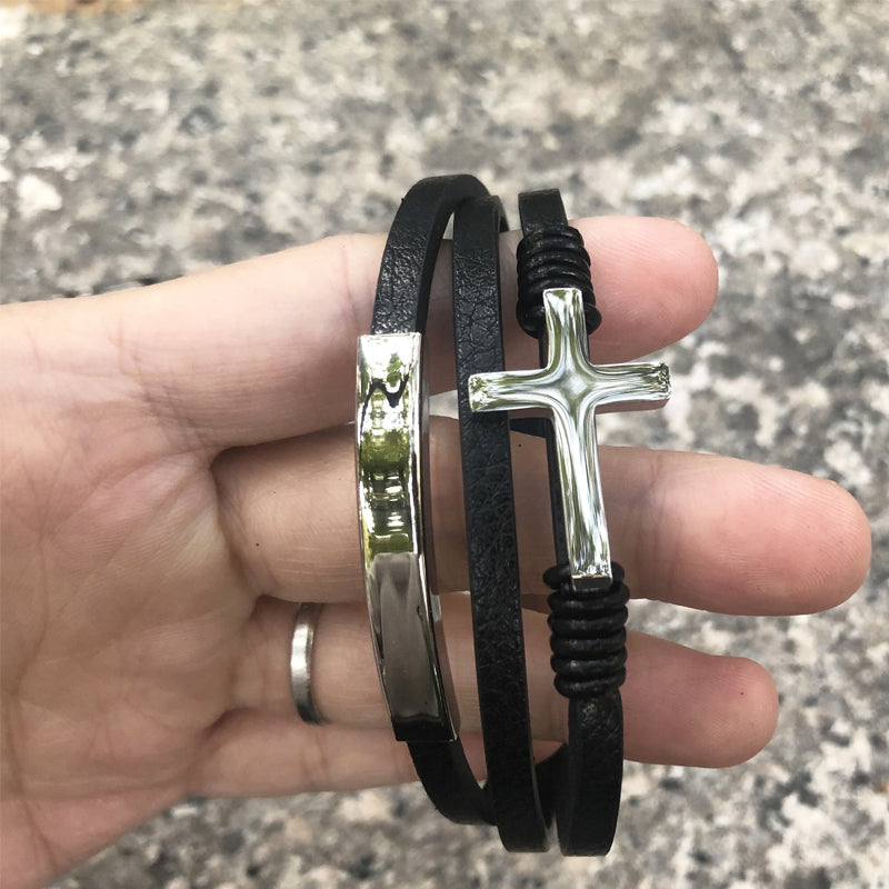 Korsflätat flerlagers läderarmband