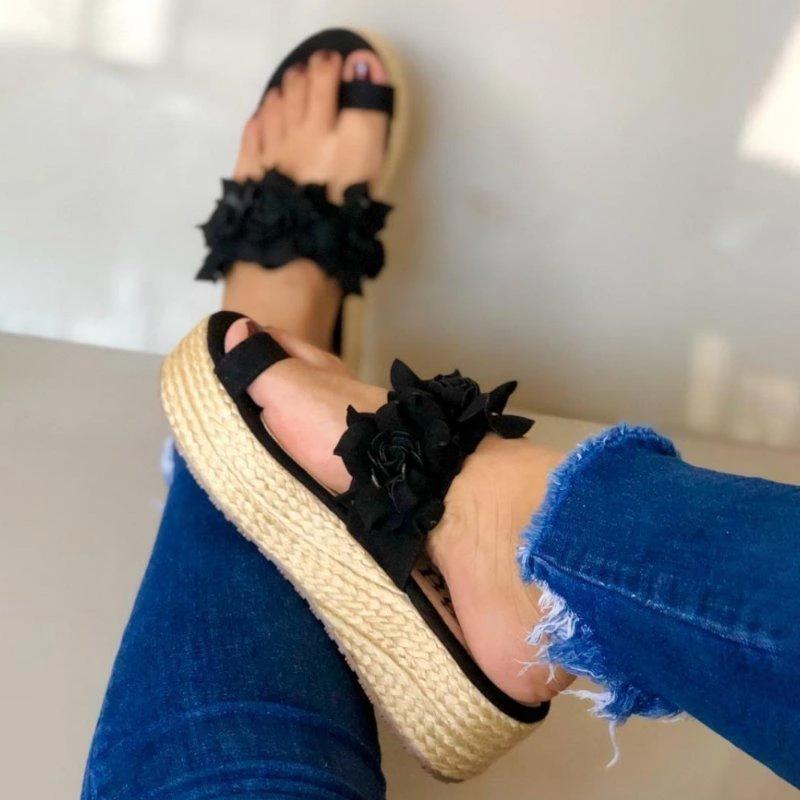 WOMEN CASUAL SANDALS